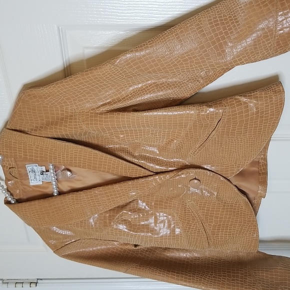 Vintage Womens Camel Color Leather Jacket Size Small - Picture 3 of 15